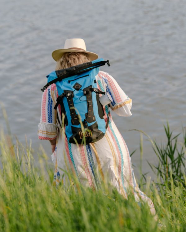 rugtas roll top waterdicht blauw rebel outdoor