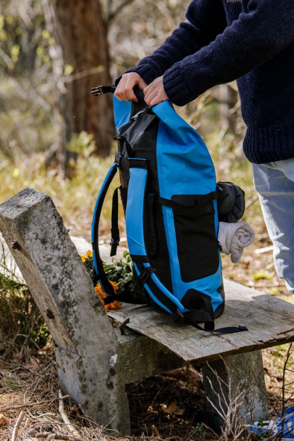 rugtas roll top waterdicht blauw rebel outdoor